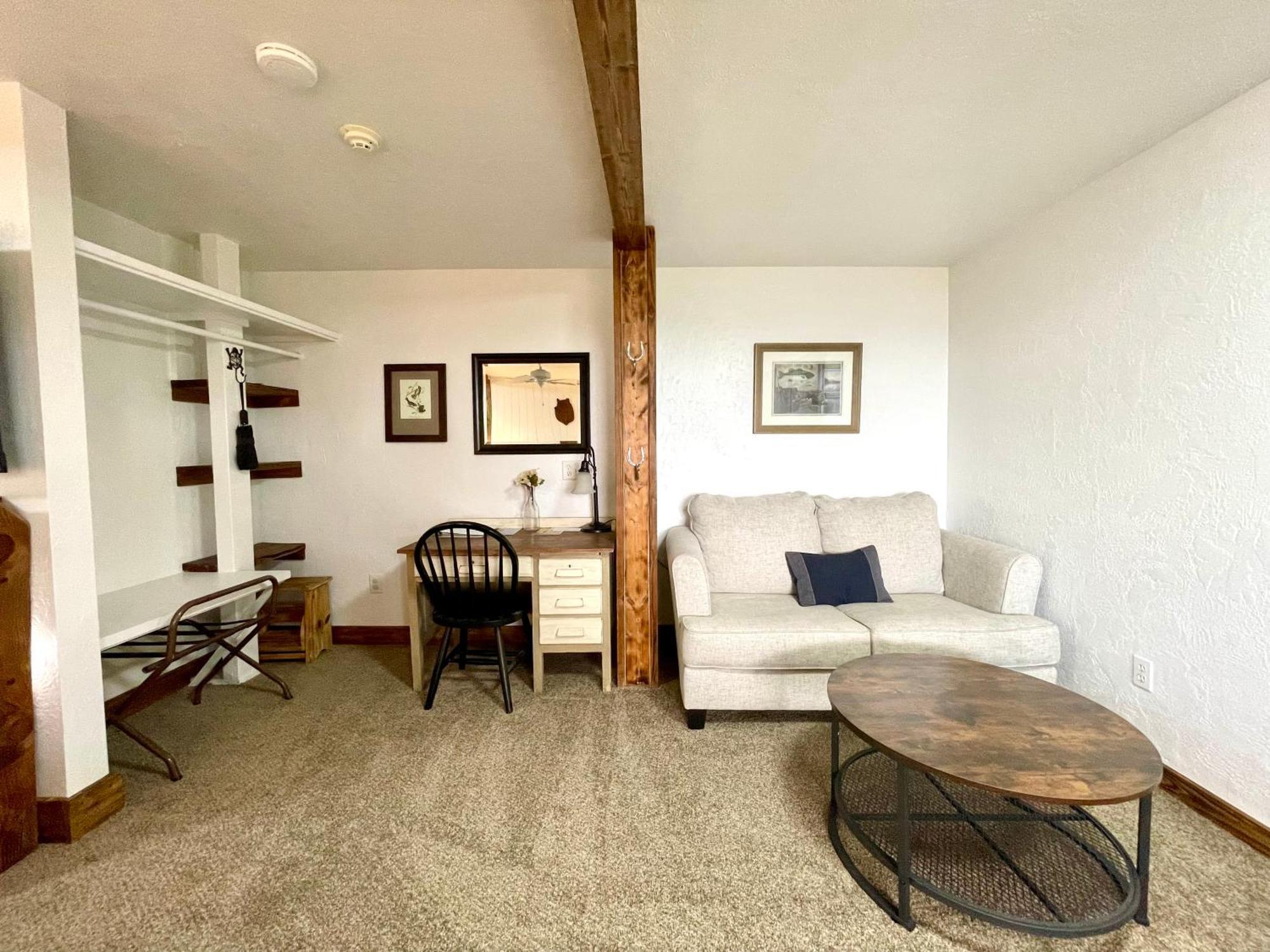 Sierra Mountain Lodge - Vacation Rentals - Yosemite Ahwahnee Exterior photo